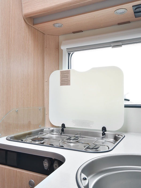 Camperplaza Sunlight T67 binnen6