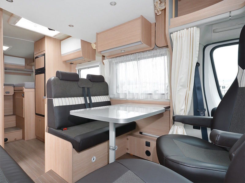 Camperplaza Sunlight T67 binnen7
