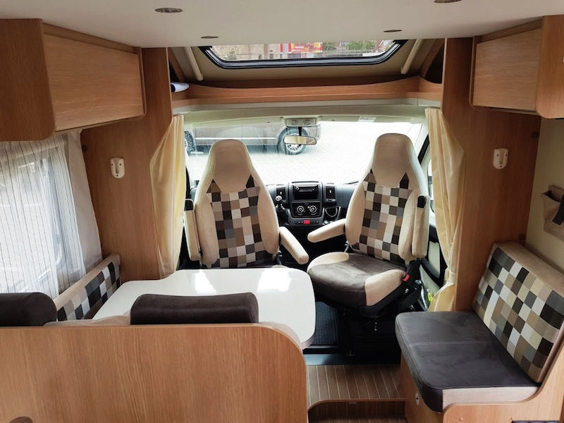 Camperplaza Sunlight T68 binnenkant1