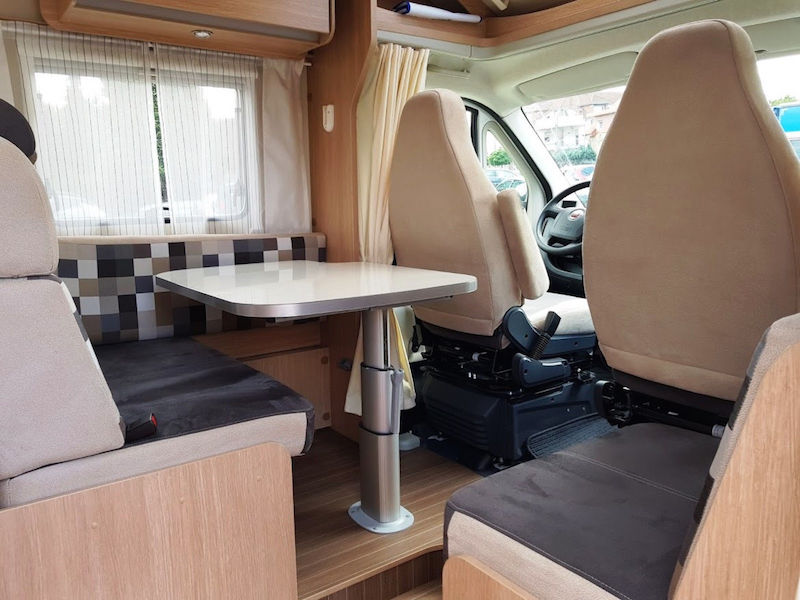 Camperplaza Sunlight T68 binnenkant2